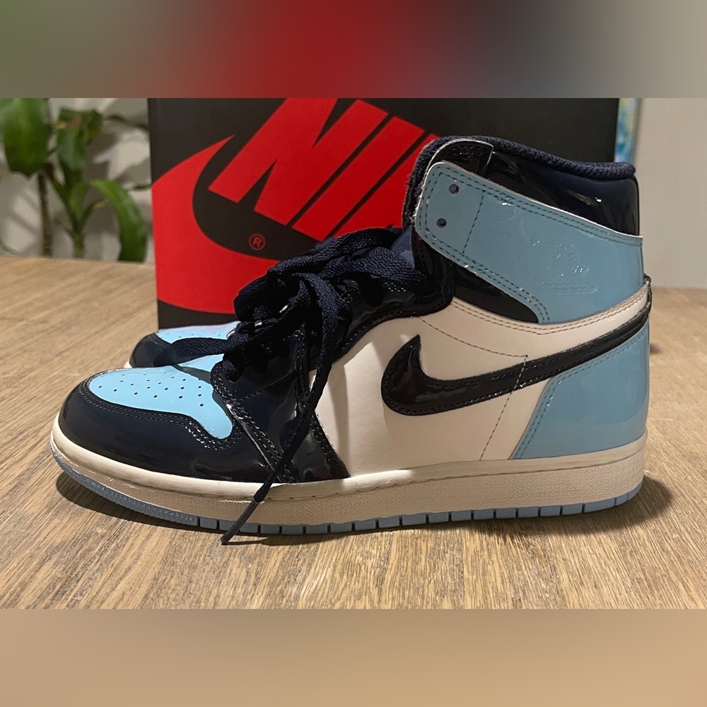 Wmn’s Air Jordan 1 High Sneakers ‘Blue Chill’ CD0461-401, Size 7